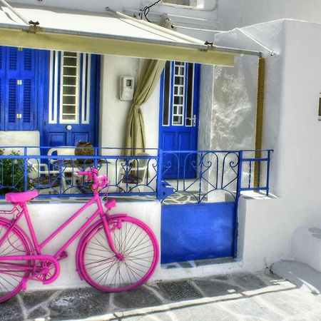 Вілла The Hot Pink Bike House Парікія Екстер'єр фото
