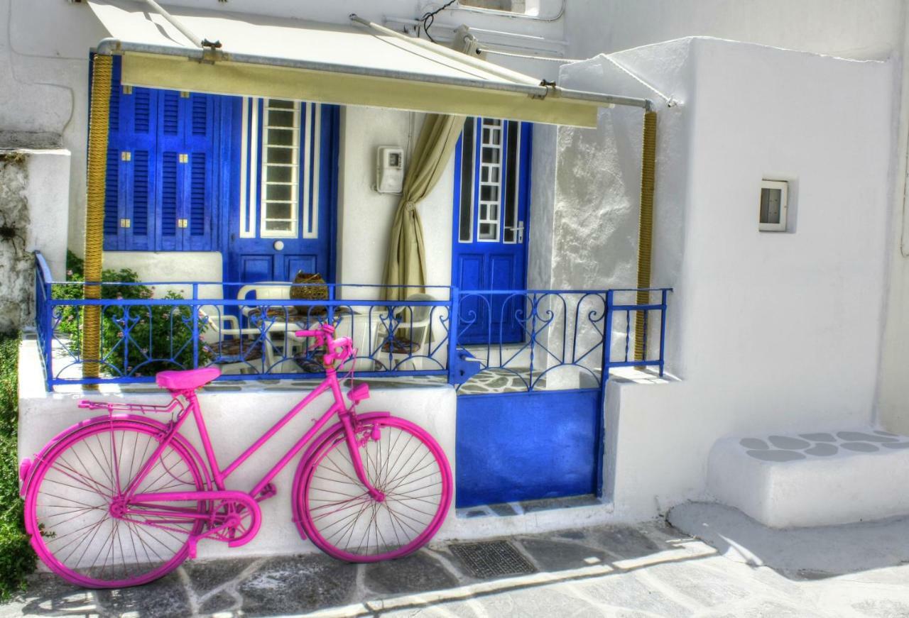 Вілла The Hot Pink Bike House Парікія Екстер'єр фото